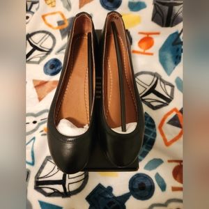 Frye flats new in box